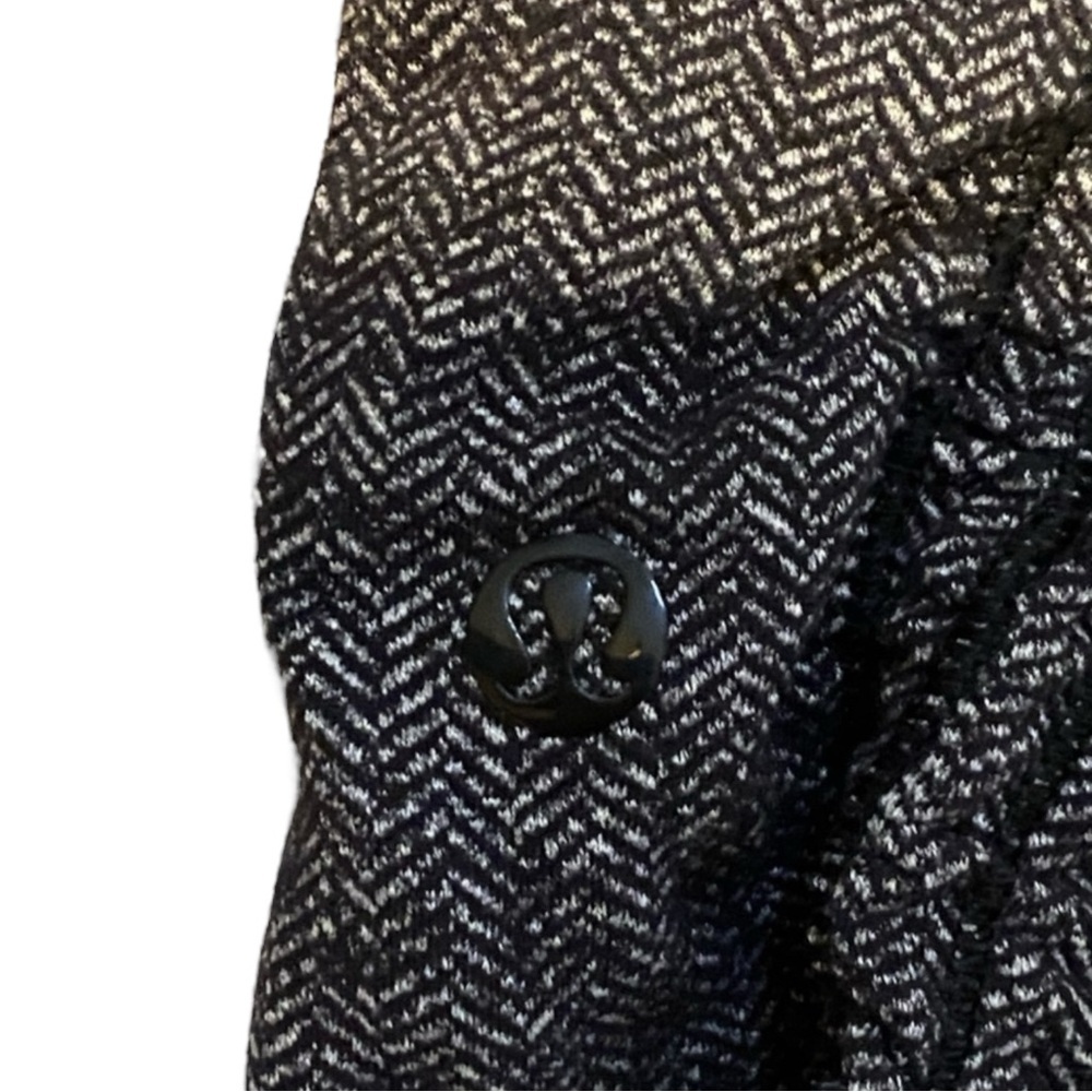 LULULEMON Stirrup Herringbone Naval Blue / Heathered Naval Blue Pants Size 2 - Picture 9 of 9